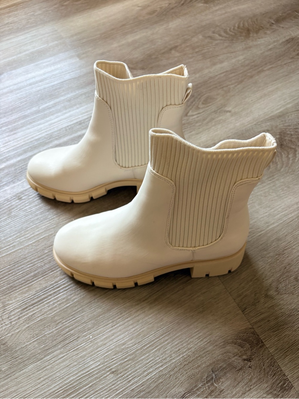 Women’s Chunky Chelsea Boots in Cream - Picture 4 of 5